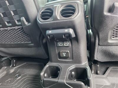 2022 Jeep Gladiator Rubicon   - Photo 15 - De Pere, WI 54115