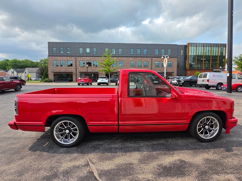 1992 Chevrolet C1500 - Photo 8 - De Pere, WI 54115