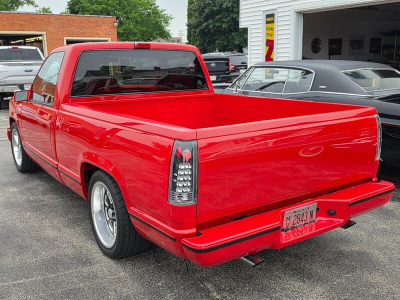 1992 Chevrolet C1500 - Photo 5 - De Pere, WI 54115
