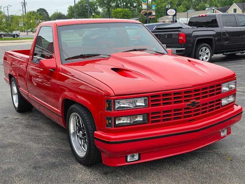 1992 Chevrolet C1500 - Photo 3 - De Pere, WI 54115