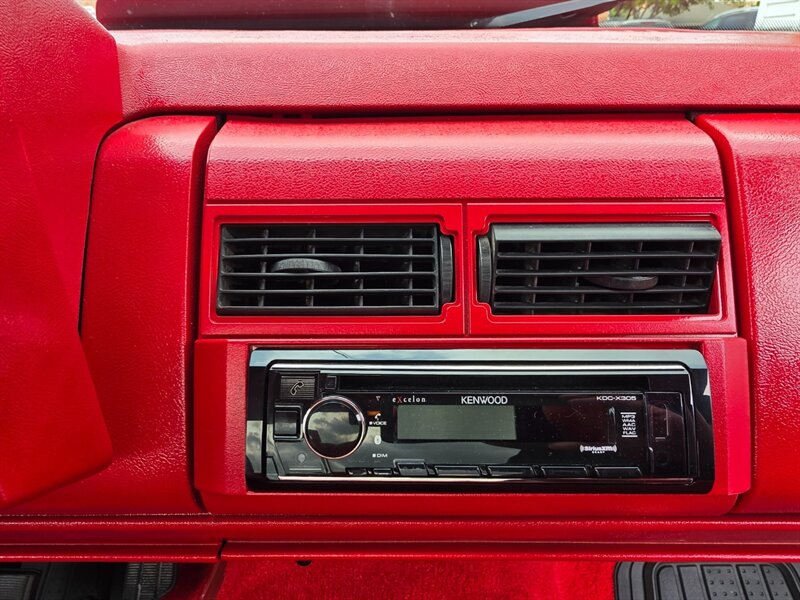 1992 Chevrolet C1500 - Photo 36 - De Pere, WI 54115