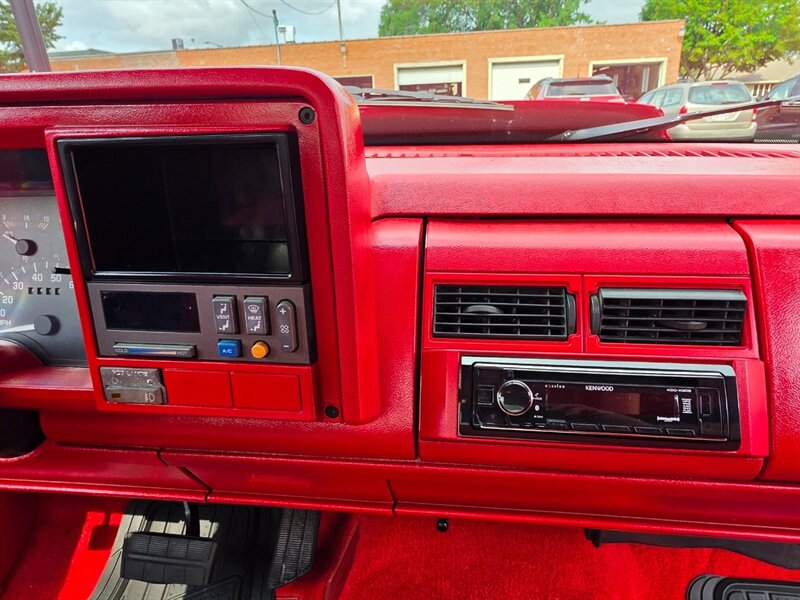 1992 Chevrolet C1500 - Photo 35 - De Pere, WI 54115