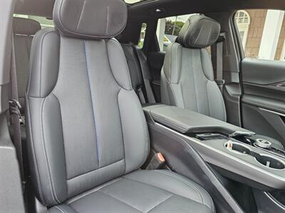 2024 Cadillac LYRIQ Luxury 3   - Photo 35 - De Pere, WI 54115