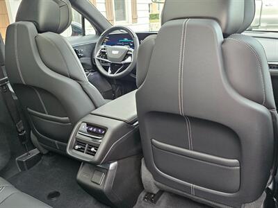 2024 Cadillac LYRIQ Luxury 3   - Photo 36 - De Pere, WI 54115