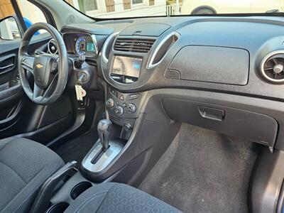 2015 Chevrolet Trax LS   - Photo 11 - De Pere, WI 54115