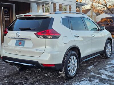 2017 Nissan Rogue SV   - Photo 22 - De Pere, WI 54115