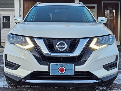 2017 Nissan Rogue SV   - Photo 20 - De Pere, WI 54115