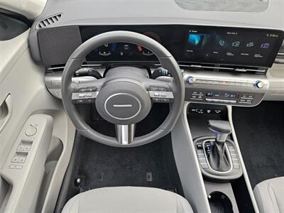 2024 Hyundai Kona SEL   - Photo 5 - De Pere, WI 54115