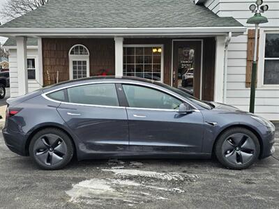 2018 Tesla Model 3 Long Range   - Photo 2 - De Pere, WI 54115