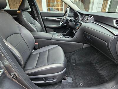 2025 INFINITI QX50 LUXE   - Photo 12 - De Pere, WI 54115