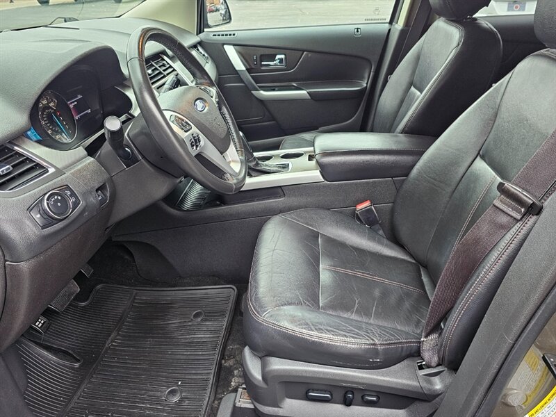 2013 Ford Edge SEL - Photo 5 - De Pere, WI 54115