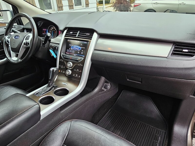 2013 Ford Edge SEL - Photo 13 - De Pere, WI 54115