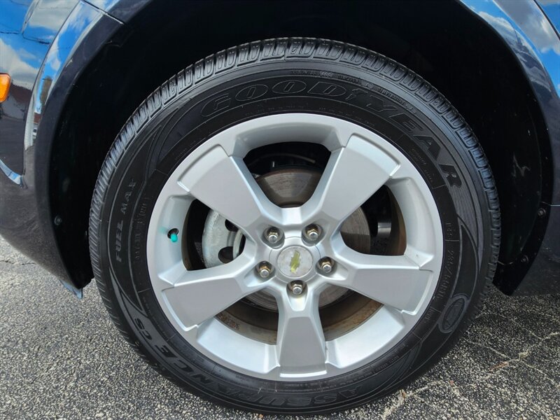 2014 Chevrolet Captiva Sport LT   - Photo 25 - De Pere, WI 54115