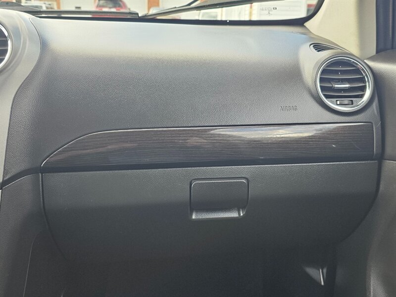 2014 Chevrolet Captiva Sport LT   - Photo 31 - De Pere, WI 54115