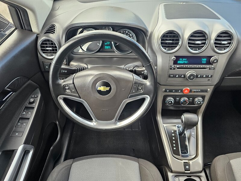 2014 Chevrolet Captiva Sport LT   - Photo 5 - De Pere, WI 54115