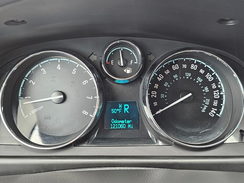 2014 Chevrolet Captiva Sport LT   - Photo 7 - De Pere, WI 54115