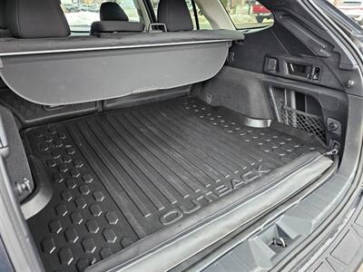 2023 Subaru Outback Premium   - Photo 33 - De Pere, WI 54115