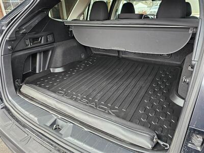 2023 Subaru Outback Premium   - Photo 34 - De Pere, WI 54115