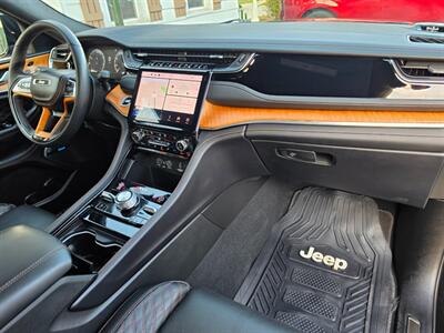 2024 Jeep Grand Cherokee Summit Reserve   - Photo 12 - De Pere, WI 54115