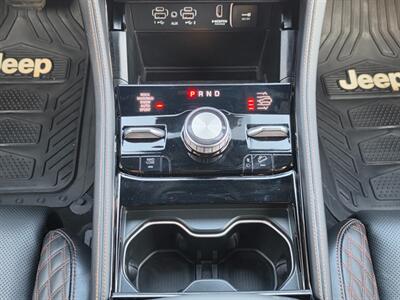 2024 Jeep Grand Cherokee Summit Reserve   - Photo 11 - De Pere, WI 54115