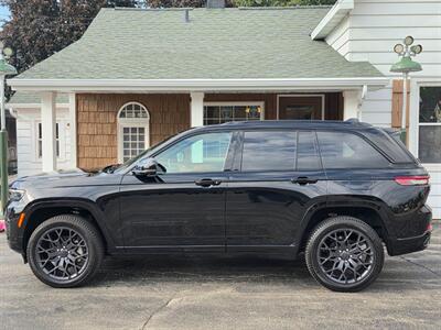 2024 Jeep Grand Cherokee Summit Reserve   - Photo 27 - De Pere, WI 54115