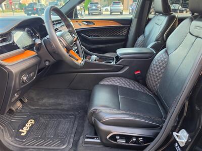 2024 Jeep Grand Cherokee Summit Reserve   - Photo 4 - De Pere, WI 54115