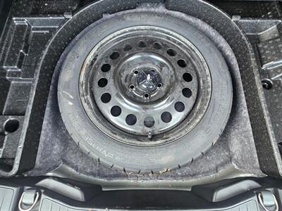 2020 Ford Escape SEL   - Photo 17 - De Pere, WI 54115