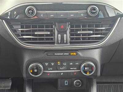 2020 Ford Escape SEL   - Photo 29 - De Pere, WI 54115