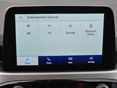 2020 Ford Escape SEL   - Photo 30 - De Pere, WI 54115