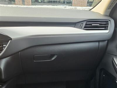 2020 Ford Escape SEL   - Photo 32 - De Pere, WI 54115