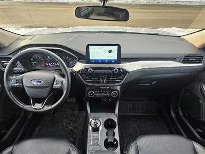 2020 Ford Escape SEL   - Photo 4 - De Pere, WI 54115