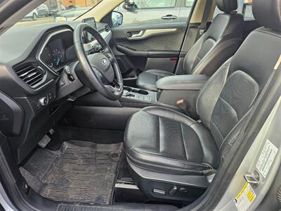 2020 Ford Escape SEL   - Photo 3 - De Pere, WI 54115