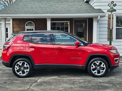 2019 Jeep Compass Limited   - Photo 2 - De Pere, WI 54115