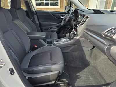2023 Subaru Forester Premium   - Photo 12 - De Pere, WI 54115