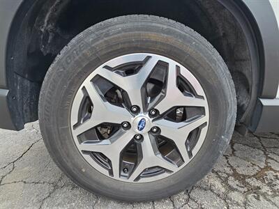 2023 Subaru Forester Premium   - Photo 46 - De Pere, WI 54115