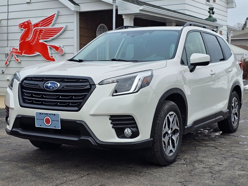 2023 Subaru Forester Premium  