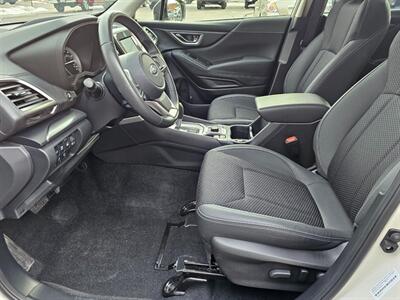 2023 Subaru Forester Premium   - Photo 4 - De Pere, WI 54115