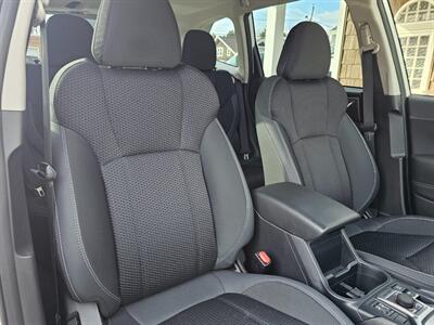 2023 Subaru Forester Premium   - Photo 13 - De Pere, WI 54115