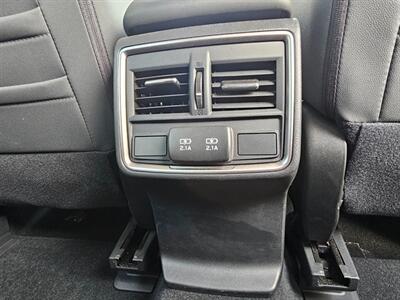 2023 Subaru Forester Premium   - Photo 38 - De Pere, WI 54115