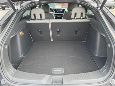 2025 Buick Envista Avenir   - Photo 17 - De Pere, WI 54115