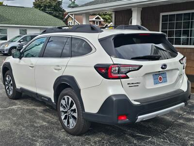 2024 Subaru Outback Limited   - Photo 24 - De Pere, WI 54115
