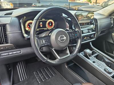 2023 Nissan Pathfinder Platinum   - Photo 19 - De Pere, WI 54115