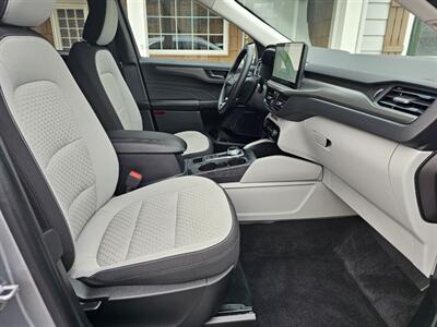 2023 Ford Escape Active   - Photo 12 - De Pere, WI 54115