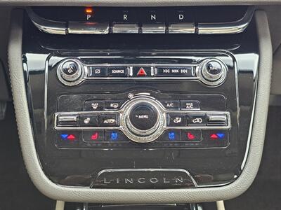 2022 Lincoln Corsair Standard   - Photo 11 - De Pere, WI 54115