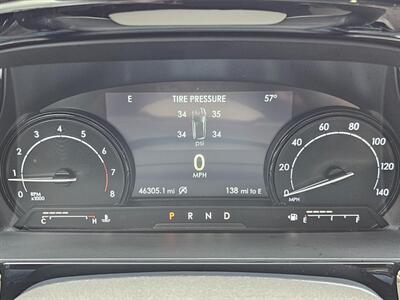 2022 Lincoln Corsair Standard   - Photo 8 - De Pere, WI 54115