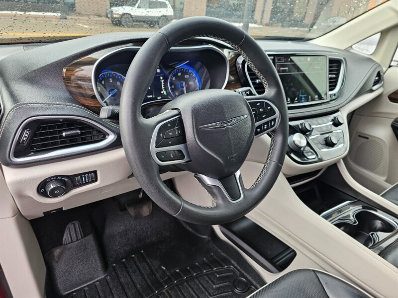 2022 Chrysler Pacifica Limited - Photo 28 - De Pere, WI 54115