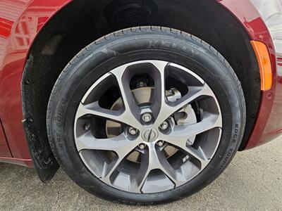 2022 Chrysler Pacifica Limited - Photo 51 - De Pere, WI 54115