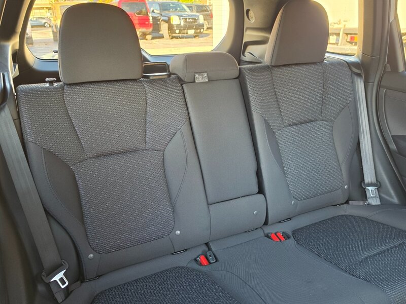 2025 Subaru Forester Premium - Photo 15 - De Pere, WI 54115