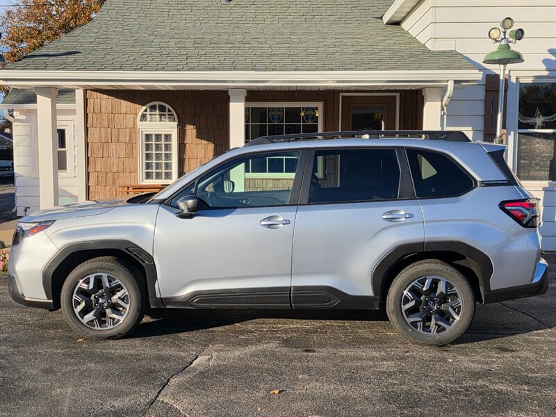 2025 Subaru Forester Premium - Photo 24 - De Pere, WI 54115