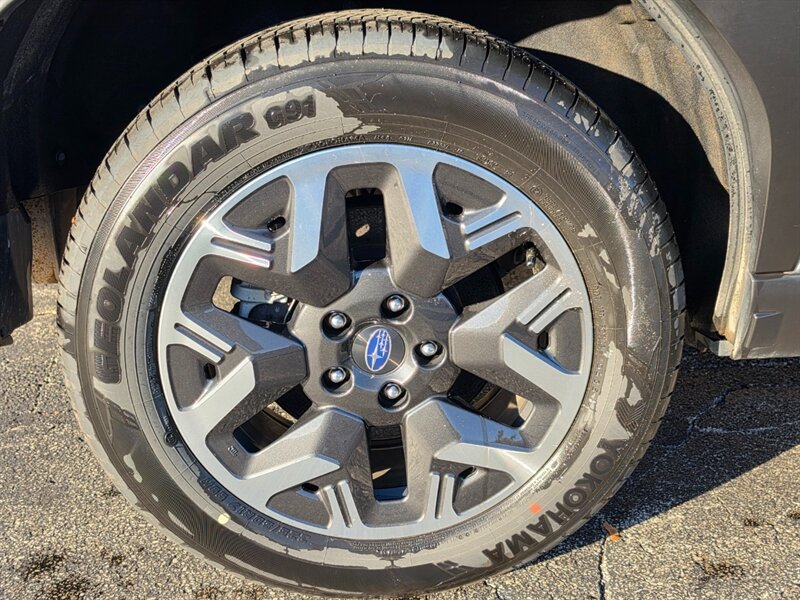 2025 Subaru Forester Premium - Photo 39 - De Pere, WI 54115